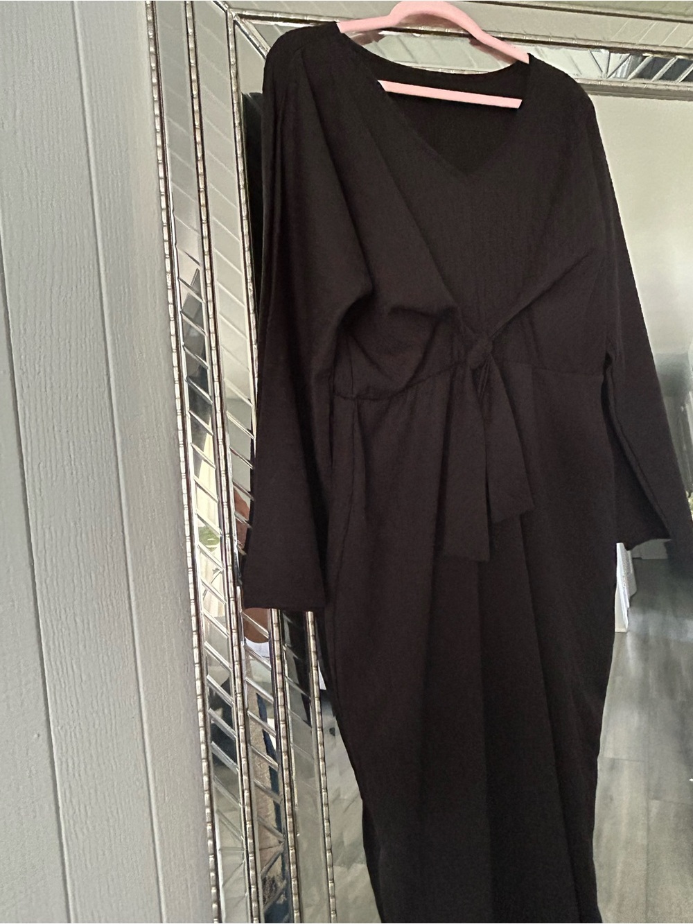 Black Long Sleeve Tie-Waist Women's Dress
